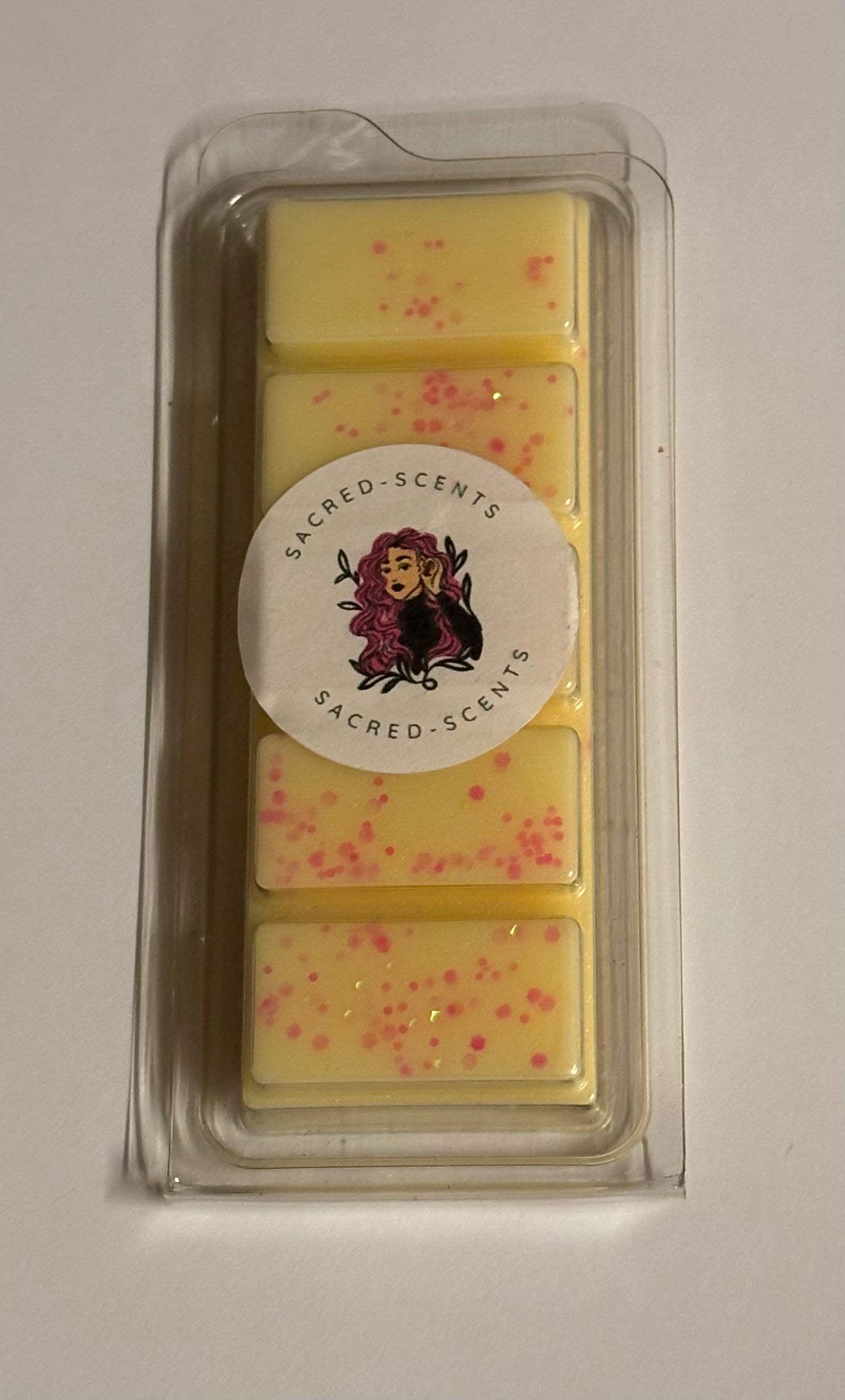 Banana & Custard wax melt clamshell