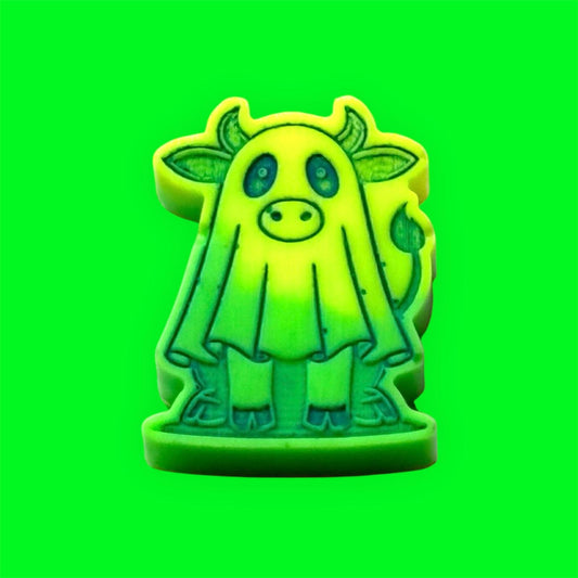 Spooky Cow wax melt shape