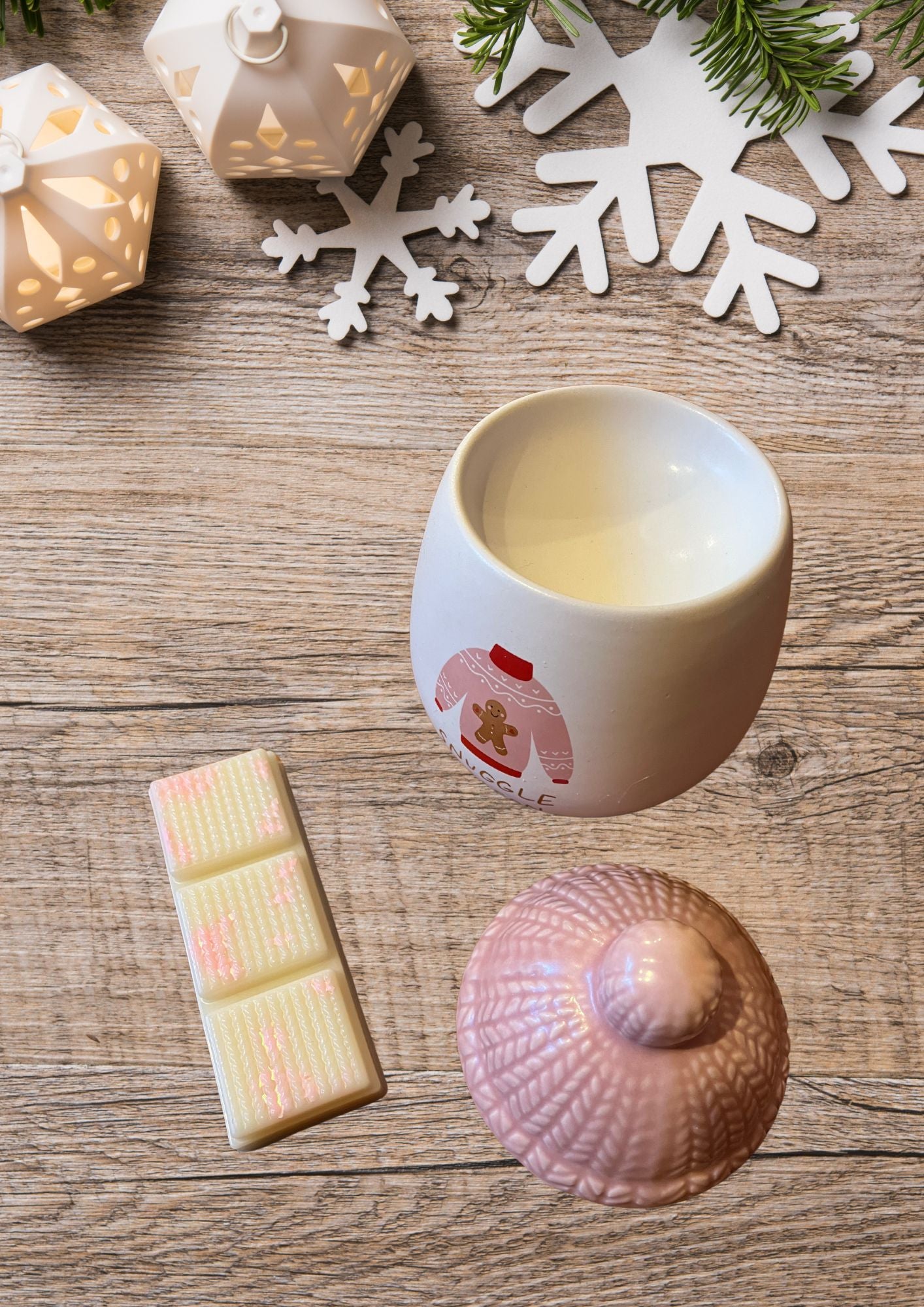 First Snow clamshell