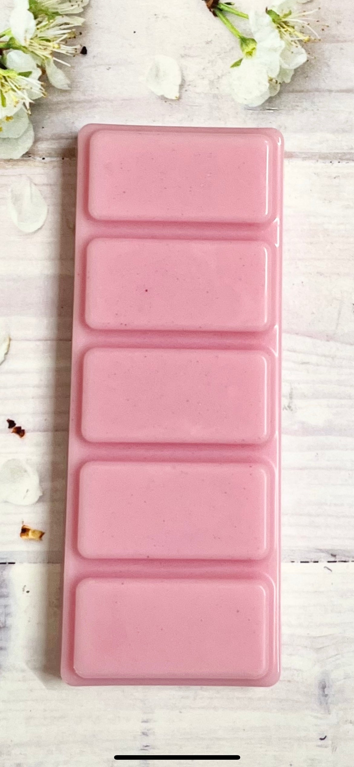 Simply Cherry wax melt clamshell